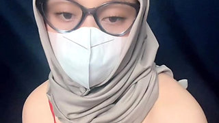 Again! Teens learn to masturbate in search of pleasure