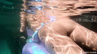 Submurges With Alexis Fawx, Scott Nails - Brazzers