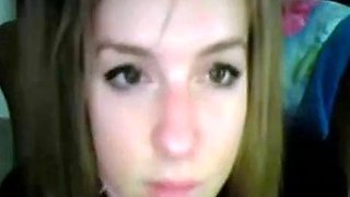 Babe's Webcam Dildo Deepthroat