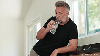 Messy Feet Fuck With Keiran Lee, Paisley Porter - Brazzers