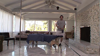 Dirty masseur does a good job to a sexy busty woman