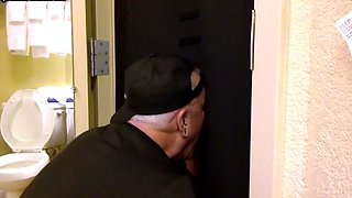amater old gay mature gloryhole visit
