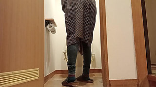 Toilet 1 Night 2 Days