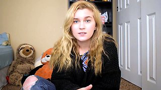 Blonde tight pussy babe solo toy fun in glamour masturbation