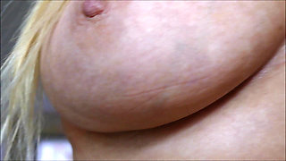 Orgasm Masturbating with Extreme Close up Pussy Play & Noisy Moaning Cum