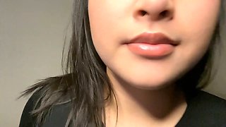 Korean Girlfriend ASMR Kissing