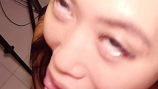 Filipina Deepthroat and Pussy Flood