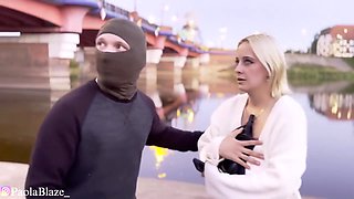 Zlodziej Chcial Ukrasc Mi Torebke, Musialam Go Przekupic Swoim Tylkiem - Polskie Porno - Paola Blaze
