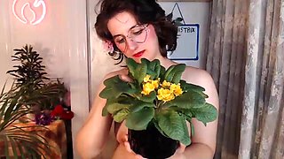 Nerdy Brunette Camgirl Hanging Out in Bedroom