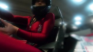 Thickumz - Penetrating thick babes pussy