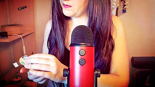 Sensual Mouth Sounds for Beautiful Italian MILF