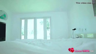 Grinding on Glamour Stepsister