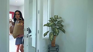 Giving Stepmom What She Wants With Alex Legend, Kendra Lust - Brazzers