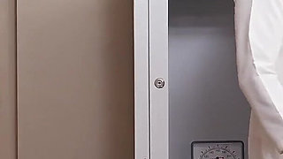 The Doctor Fucks the Bootylicious Nurse. Daniela Andrea