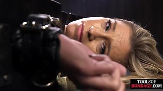 Suspended slut pussytoyed by maledom