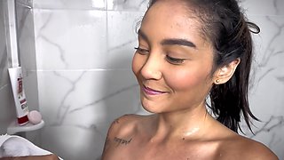 Cute asian girl pounds on his dick for a facial