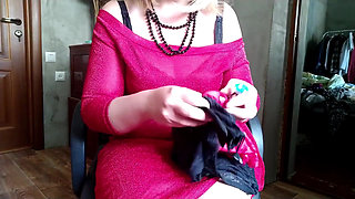 The Choice Is Yours! Mature MILF and Her Gorgeous Ass