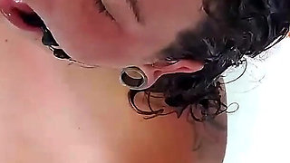 Steamy Live Stream Bath Sex: Amateur Couple’s Blowjob, Rimming & Double Dildo Play with Ring Gag