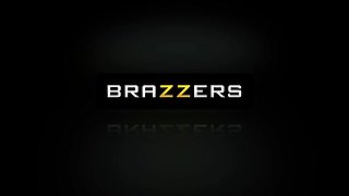 Convenciendo A Lela With Xander Corvus, Lela Star - Brazzers