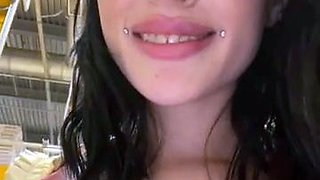 Melissa_crazy russian toilet camwhore