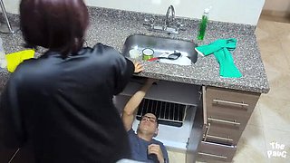 Big Ass MILF Seduces Plumber In Kitchen Doggy Style