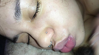 CREAMPIE NOS BIG LIPS SEATED BY SPERM