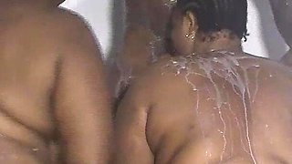 Very Wet Sex Video Featuring Queen_vusi and Queen_lizzy