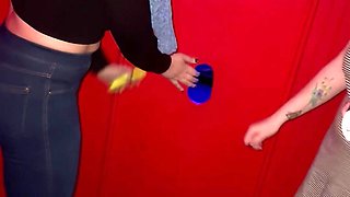 Hotwifekk shows her friend the ropes at her first gloryhole