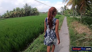 Bubble ass Thai GF garden blowing and copulate