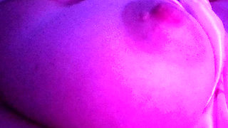Relaxing boobies 💓