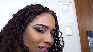 Stunning Bigass shemale get assdestroyed