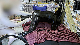 Fisting Former Wife Turned Latex Fucktoy