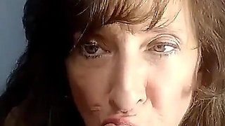 Sexy MILF Marie Passionately Sucking Juicy Finish