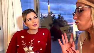 Vincent wins the jackpot at the casino - Jacquie et Michel TV