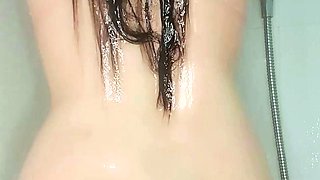 Cute amateur brunette naughty in solo jerking show on camera