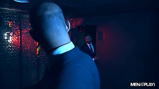 Cruising Glory Hole - MENatPLAY