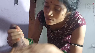 Rinki Bhabhi sucked her own dick and then inserted her dick in her pussy, Hindi story of great fucking