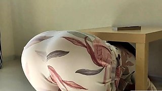 Surprise Public Fuck Leads to Cumshot All Over Babe's Big As