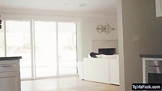 Brunette Hair And Tattooed Tbabe Foxxy Sucks And Pounds The Plumbers 10-pounder