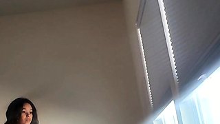 Webcam big booty brunette fucking machine toy hard