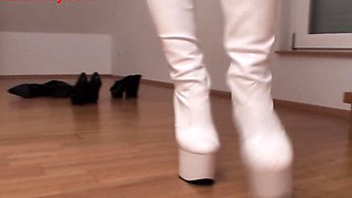 boot play girls