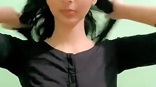 Desi Girl in Desi Dress Showing Her Tits