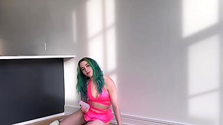 Brunette Solo Webcam Masturbation