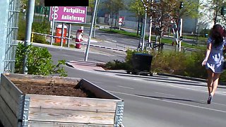 Amateur milf car outdoor handjob