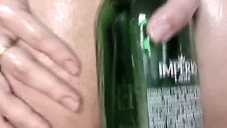 Big Buble Butt Shaking Oiled