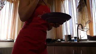 Cumshot amateur MILF suck and jerks dude in the bedroom