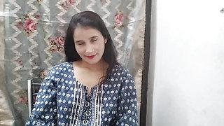 Makan malkini ko ghar me akale dekh kar pel diya