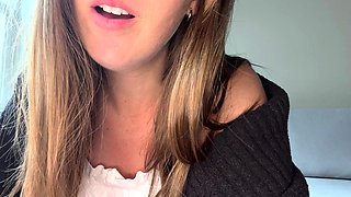 Blonde needs her toy for juicy pussy masturbation HD