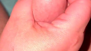Amateur Handjob Nice Feet Close up