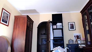 Big boob brunette masturbates on webcam